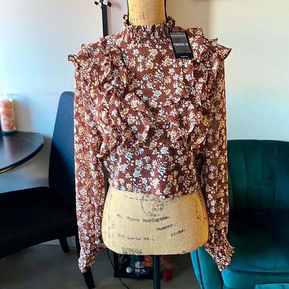 Floral Ruffle Top M - Picture 7 of 7